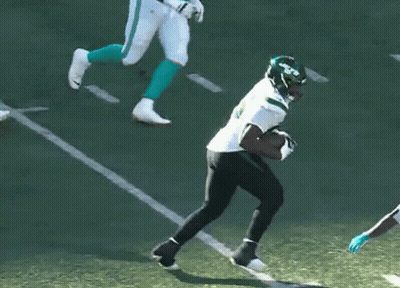 A Football Player With The Number 10 On His Jersey GIF