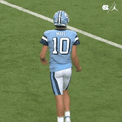 A Football Player With The Number 10 On The Back Of His Shirt GIF