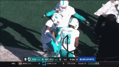 A Football Player With The Number 16 On His Jersey GIF