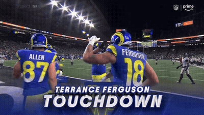 A Football Player With The Number 18 On Their Back GIF