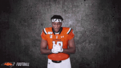 A Football Player With The Number 19 On His Shirt GIF