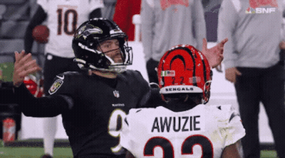 A Football Player With The Number 23 On His Jersey GIF