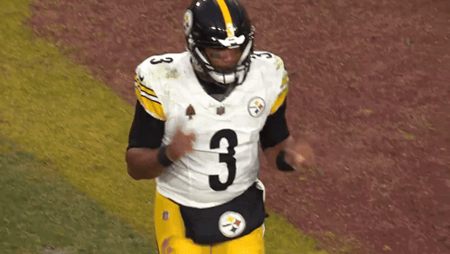 A Football Player With The Number 3 On His Shirt GIF