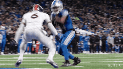 A Football Player With The Number 6 On His Jersey GIF