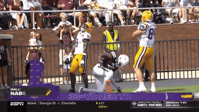 A Football Player With The Number 8 On His Jersey GIF