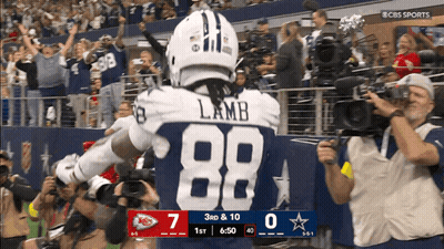 A Football Player With The Number 88 On Their Jersey GIF
