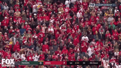 A Fox Deportes Broadcast Of A Football Game Between The Packers And The 49Ers GIF
