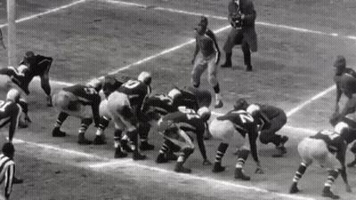 A Group Of Football Players Are Lined Up On The Field And One Of Them Has The Number 10 On His Jersey GIF