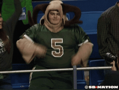 A Man In A Green Jersey With The Number 5 GIF