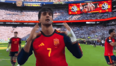 A Man In A Red Jersey With The Number 7 On It GIF