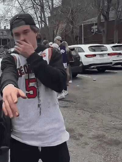 A Man Wearing A Jersey With The Number 5 GIF
