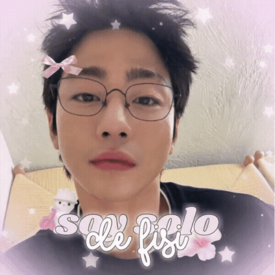 A Man Wearing Glasses And A Bow On His Forehead Is Surrounded By The Words Sole Fiolo GIF