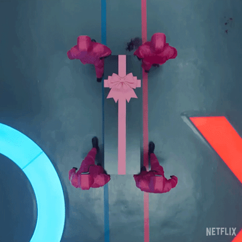 A Netflix Logo Can Be Seen On The Bottom Of A Video GIF
