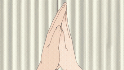 A Person 'S Hands Are Holding A String In Their Hands GIF