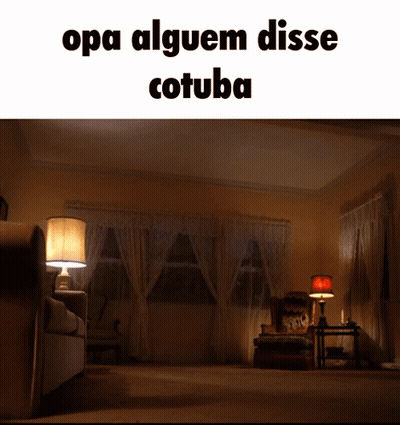 A Picture Of A Horse In A Living Room With The Words Opa Alguem Disse Cotuba Below It GIF