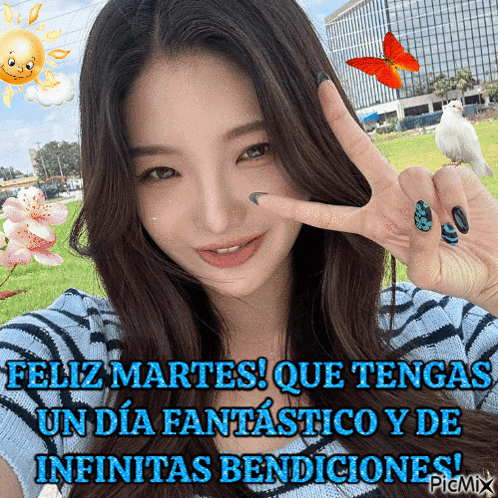 A Picture Of A Woman With The Words Feliz Martes Que Tengas Un Dia Fantastico Y De Infinitas Bendiciones On The Bottom GIF