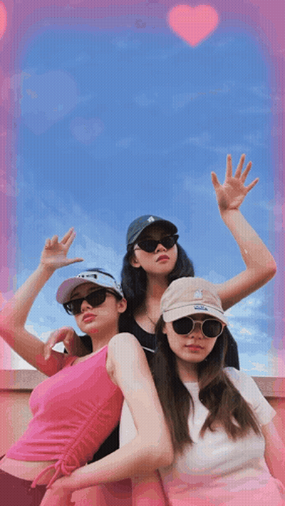 A Picture Of Three Girls With The Words Yazhni U1 Jessica Written Above Them GIF