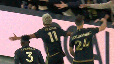 A Player With The Number 11 On Their Jersey GIF