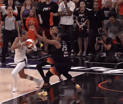 A Player With The Number 25 On Their Back GIF