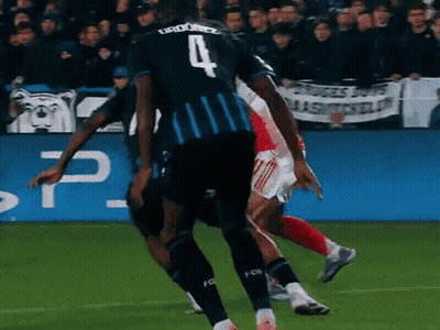 A Player With The Number 4 On Their Jersey GIF