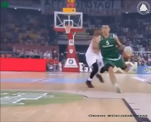 A Player With The Number 5 On Their Jersey GIF