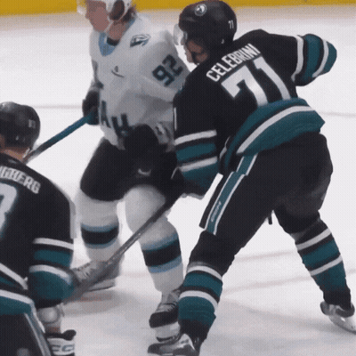 A Player With The Number 71 On His Back GIF