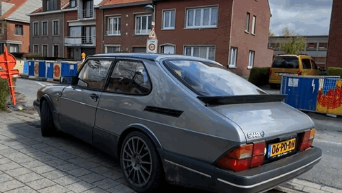 A Saab Car With The License Plate 04-Pd-Dh GIF