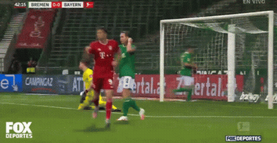 A Soccer Game Between Bremen And Bayern Is Being Broadcasted On Fox Deportes GIF
