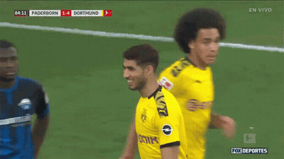 A Soccer Game Between Paderborn And Dortmund Is Being Broadcast On Fox Deportes GIF