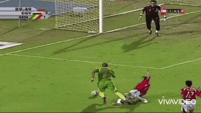 A Soccer Game Is Being Played On A Tv Channel That Says Vivavideo GIF