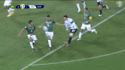 A Soccer Game Is Being Played With A Score Of 0 To 1 GIF