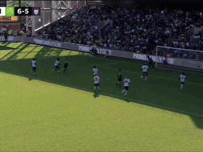 A Soccer Game Is Being Played With A Score Of 6 To 5 GIF
