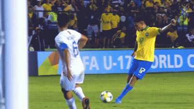 A Soccer Player In A Yellow Jersey With The Number 13 On It GIF