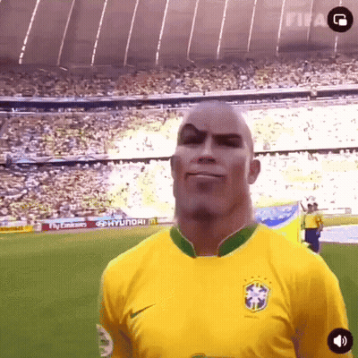 A Soccer Player In A Yellow Jersey With The Word Hyundai On The Front GIF