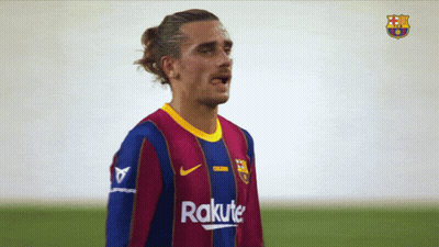 A Soccer Player Is Wearing A Shirt That Says Rakute GIF