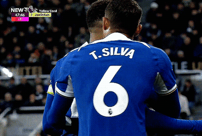 A Soccer Player Wearing A Blue Jersey With The Name T. Silva On The Back GIF