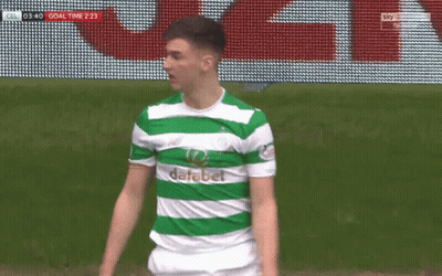 A Soccer Player Wearing A Green And White Jersey That Says Dafabet On It GIF