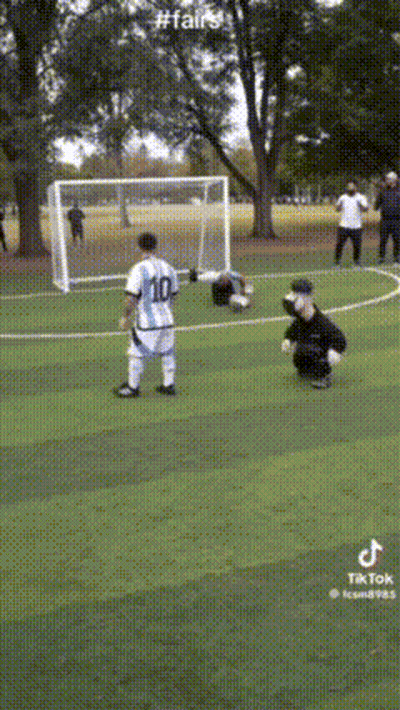 A Soccer Player Wearing A Number 10 Jersey Stands On The Field GIF