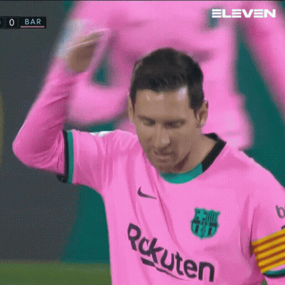 A Soccer Player Wearing A Pink Shirt With Rakuten Written On It GIF