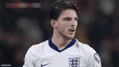 A Soccer Player Wearing A White Shirt With A Blue Collar And The Word Canirove On The Bottom GIF