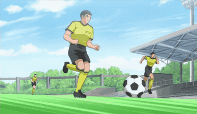 A Soccer Player Wearing A Yellow Uniform With The Word Ucd On It GIF