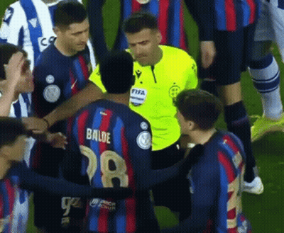 A Soccer Player With The Name Balde On The Back Of His Shirt GIF