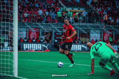 A Soccer Player With The Number 11 On His Shirt GIF