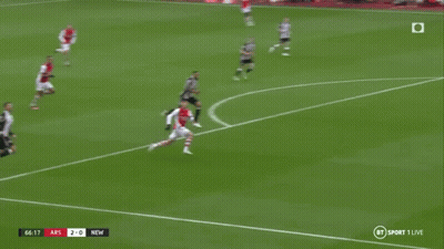 A Soccer Player With The Number 15 On His Shirt GIF