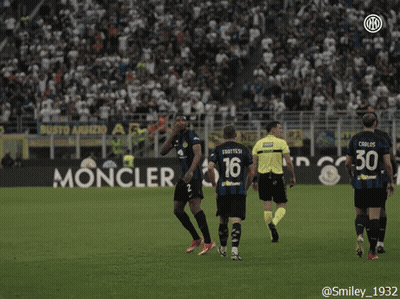 A Soccer Player With The Number 16 On Their Jersey GIF