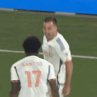 A Soccer Player With The Number 17 On The Back Of His Shirt GIF