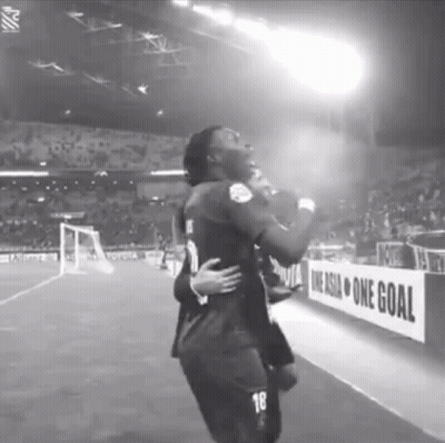 A Soccer Player With The Number 18 On His Shirt GIF