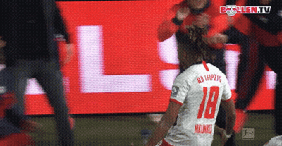 A Soccer Player With The Number 18 On Their Jersey GIF