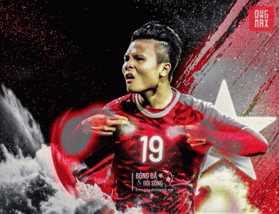 A Soccer Player With The Number 19 On Their Jersey GIF