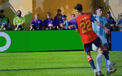A Soccer Player With The Number 22 On His Shirt GIF